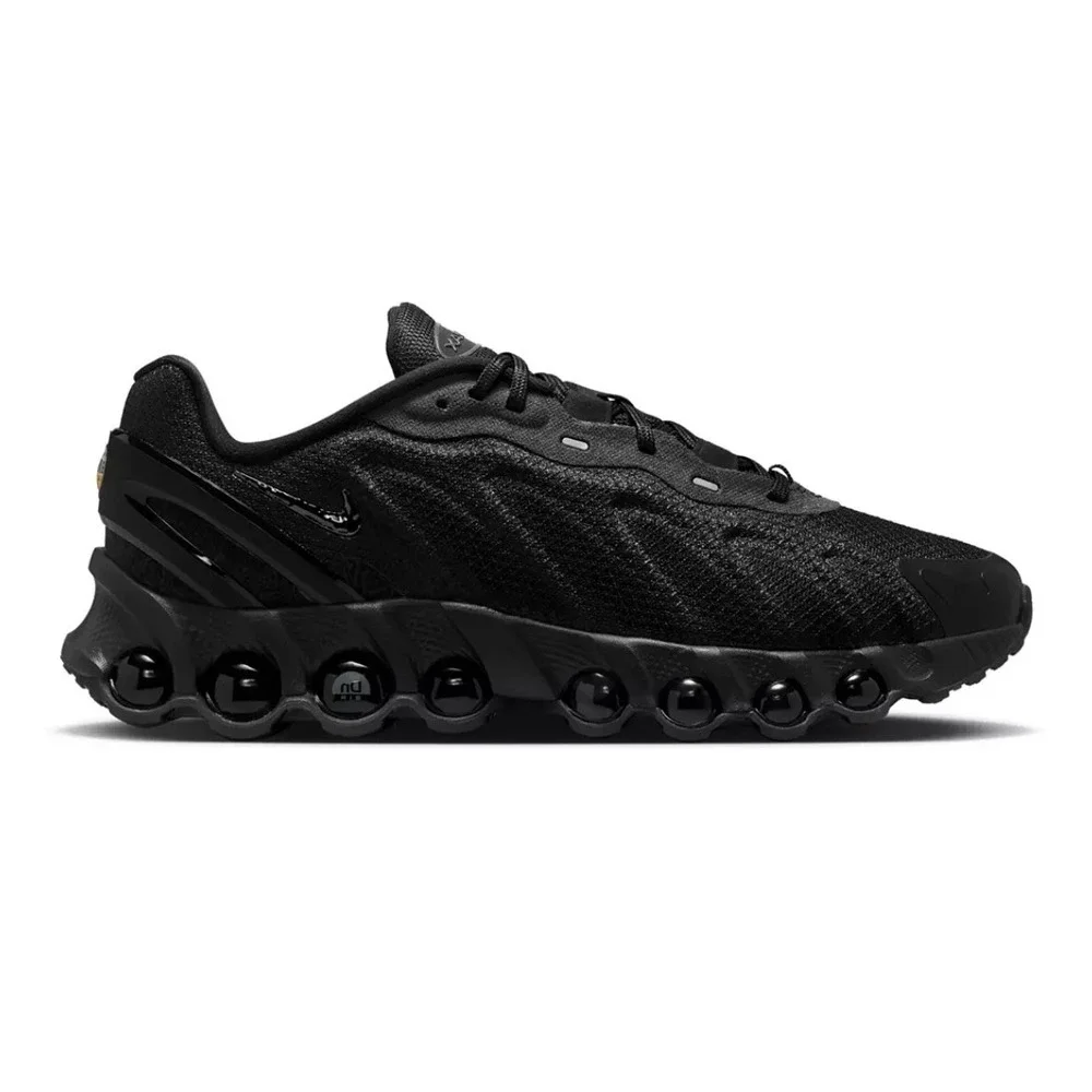 Nike Air Max Dn8 Youth Size 5Y Black Dynamic Air All Black Sneakers HF7310-002‎